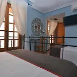 El Bodegon De Gredos Отель Аренас-де-Сан-Педро