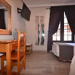 Отель El Bodegon De Gredos 3*