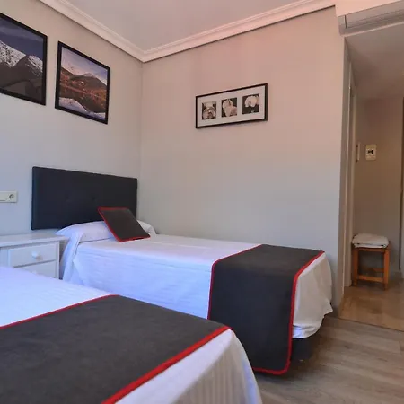 Hotel El Bodegon De Gredos Arenas de San Pedro