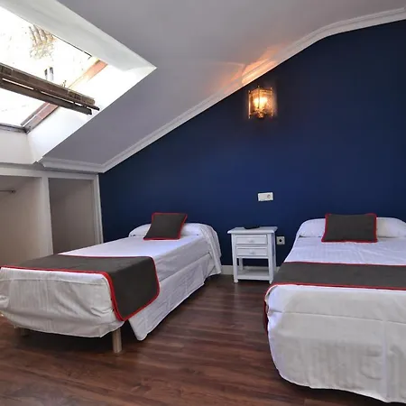 El Bodegon De Gredos 3* アレーナス・デ・サン・ペドロ