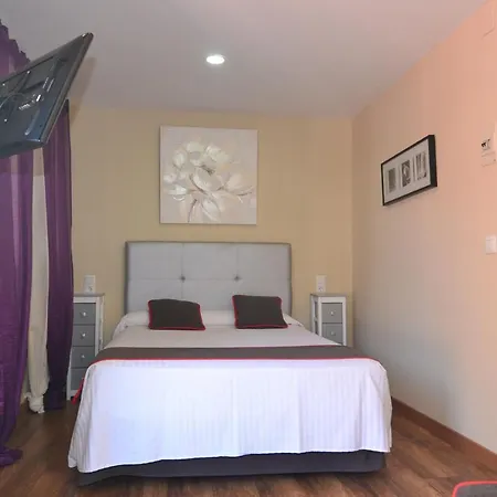 Szálloda El Bodegon De Gredos 3*