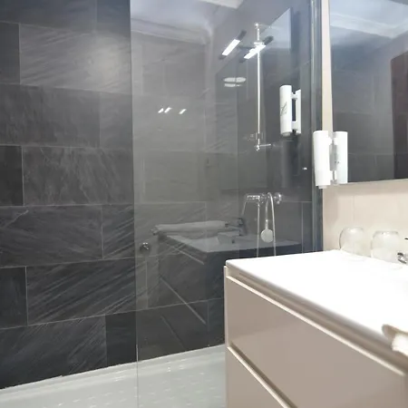 Szálloda El Bodegon De Gredos 3*