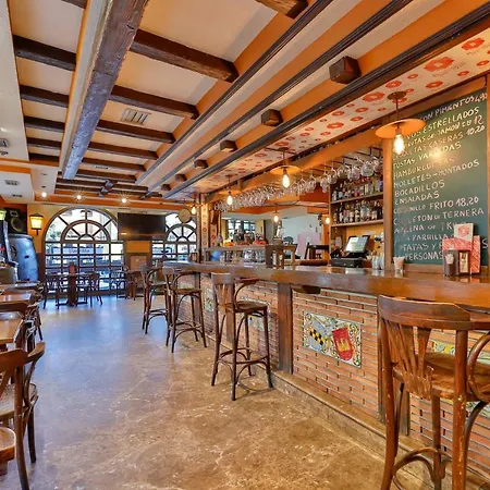 ホテル El Bodegon De Gredos 3*