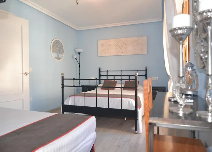 호텔 El Bodegon De Gredos