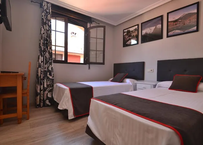 El Bodegon De Gredos Hotel