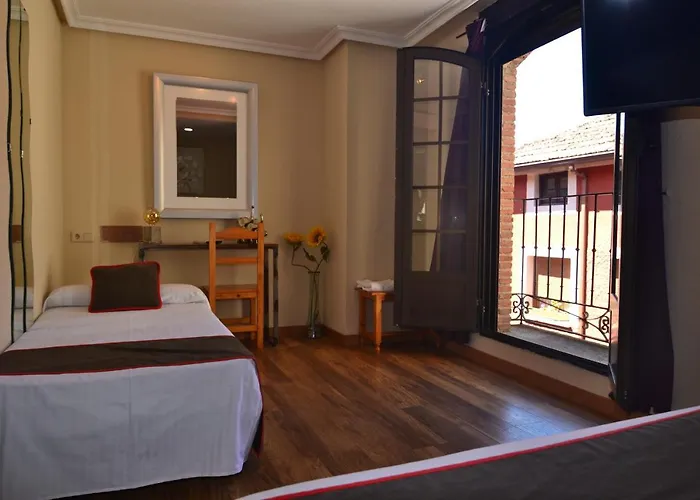 El Bodegon De Gredos Hotel 3*