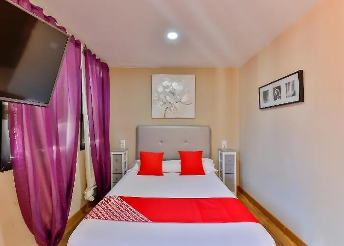 El Bodegon De Gredos 3*