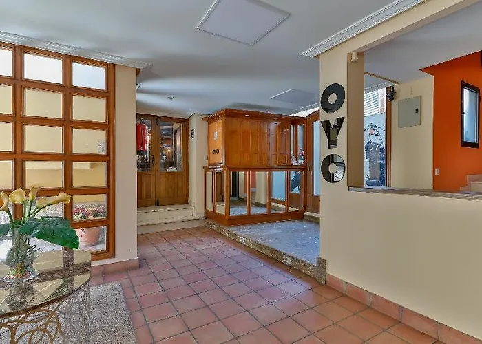 El Bodegon De Gredos 호텔