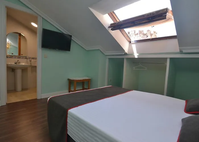 El Bodegon De Gredos 호텔 아레나스 데 산 페드로