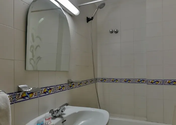 El Bodegon De Gredos Hotel